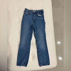 Zara Women’s Straight Blue Jeans
